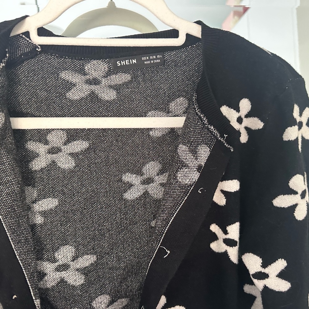 Cardigan - Picture 2 of 2